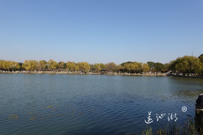 莲池湖