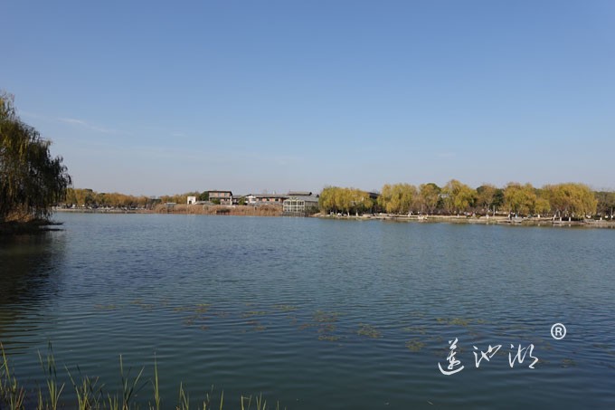 莲池湖