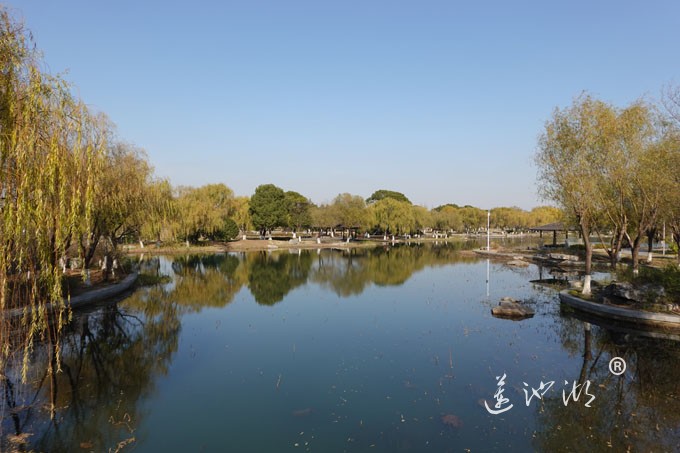 莲池湖