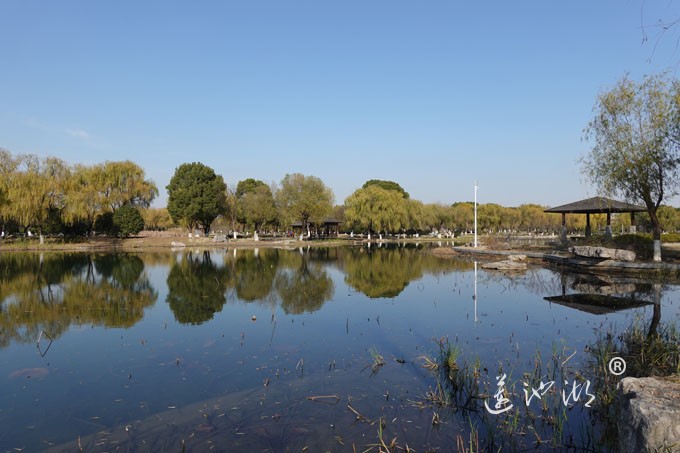 莲池湖
