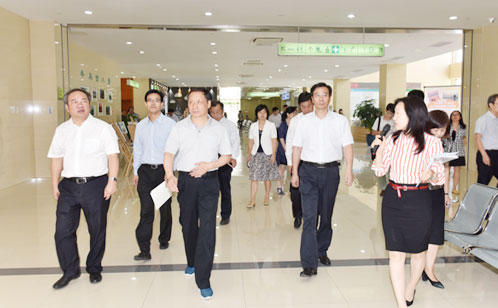 国家旅游局局长李金早一行调研阳澄湖半岛旅游度假区   