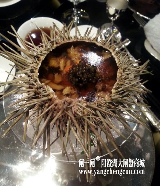 姜醋海胆蟹肉冻 鲟龙鱼子酱